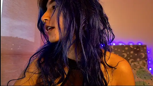 LunaisBack online show from March 3, 11:12 pm