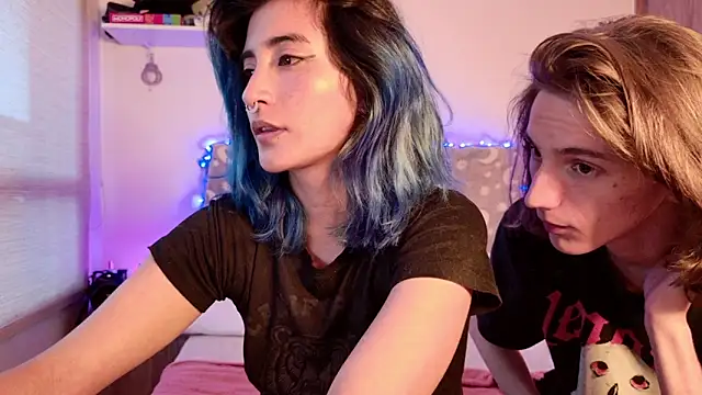 LunaisBack online show from April 6, 11:06 pm