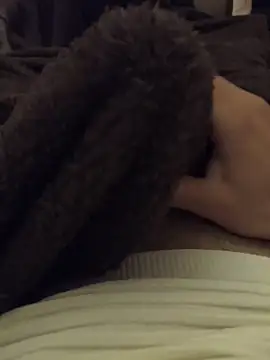 Xgbj online show from April 7, 9:05 pm