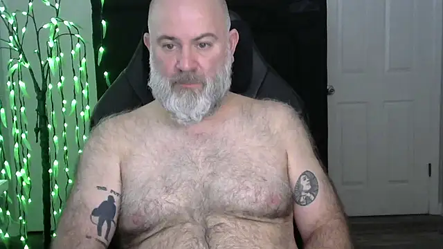 XJJ77x online show from March 8, 5:05 pm