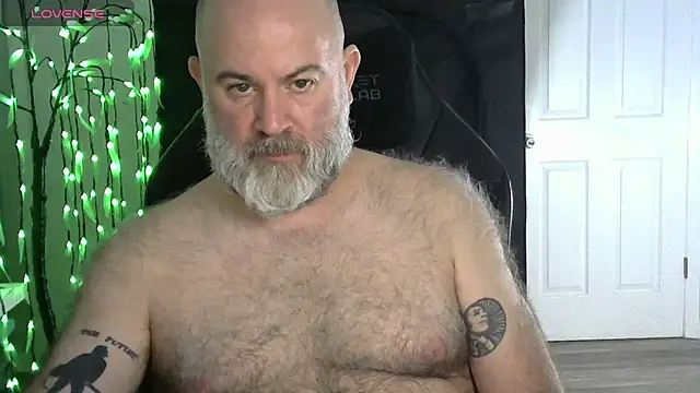 XJJ77x online show from February 28, 3:06 am