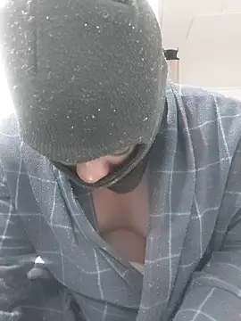 Snapshot of Bra-G chatting on June 16, 7:14 pm Bra-G online show from June 16, 7:14 pm
