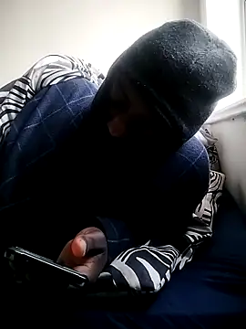 Bra-G online show from April 4, 6:09 am