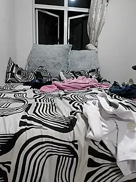 Bra-G online show from March 24, 8:20 pm