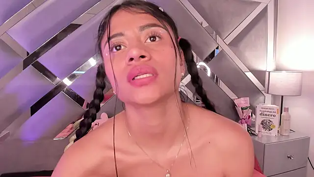 melody  sweet  online show from April 7, 9:00 am