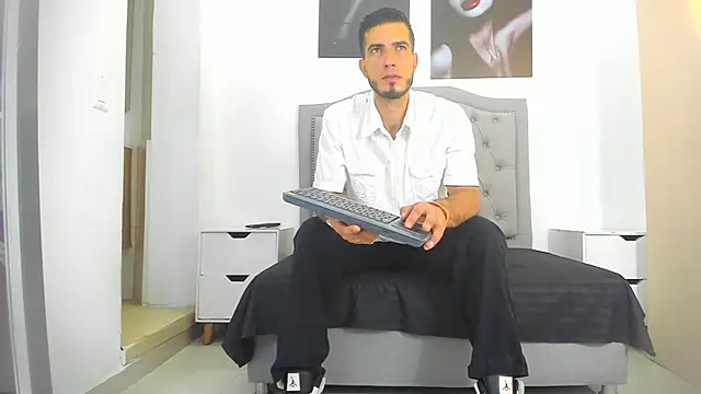 marc ruffa online show from March 6, 11:38 am