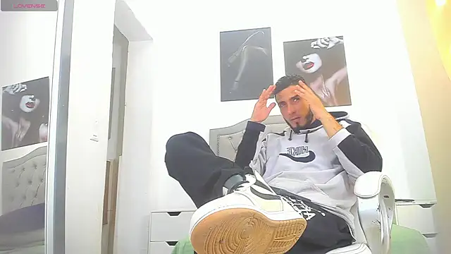 marc ruffa online show from April 8, 11:44 am