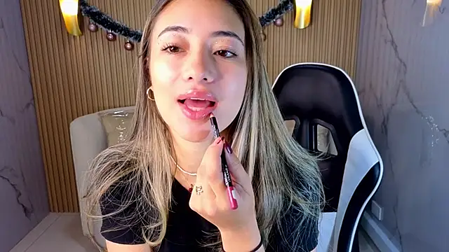 Amy Kerr Tx online show from January 10, 1:06 pm