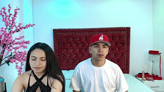 Jaden and sofia online show from May 26, 3:15 am