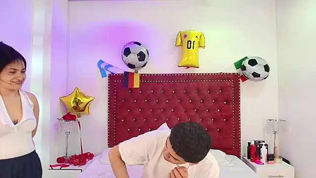 Jaden and sofia online show from July 1, 3:07 am