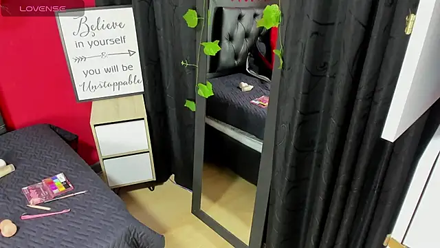 Abby Hiiltoon online show from February 18, 4:43 am