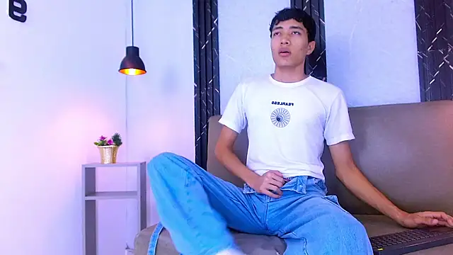 Look Pirs online show from January 9, 3:35 am