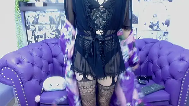 Luna Winstonn online show from January 8, 1:50 pm