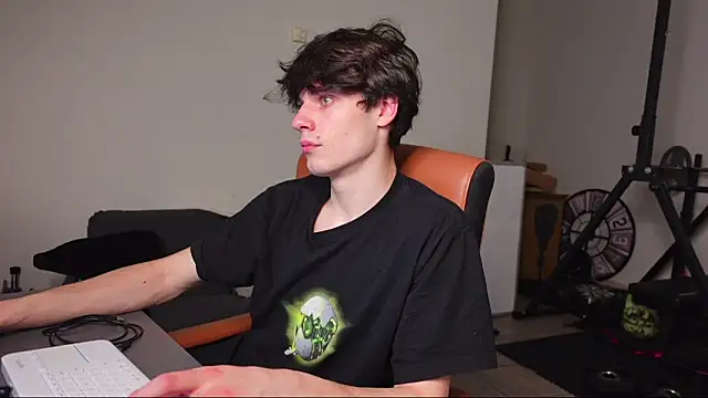 Daniel Shawnn online show from January 12, 2:13 pm