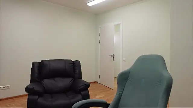 Daniel Shawnn online show from April 8, 9:38 pm