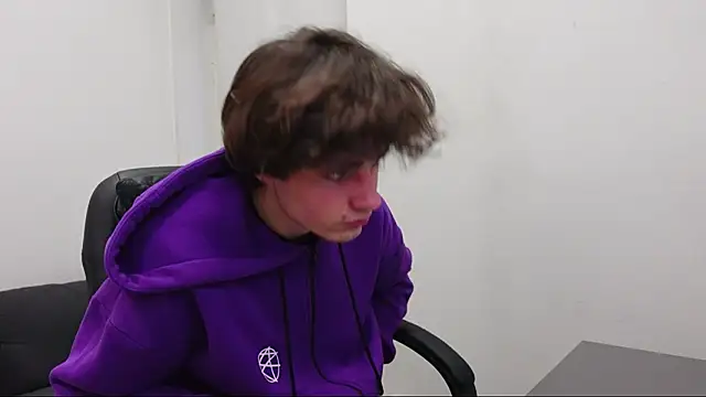 Daniel Shawnn online show from April 7, 4:53 pm