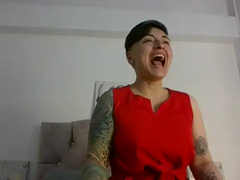 kat paradise online show from March 25, 12:04 pm