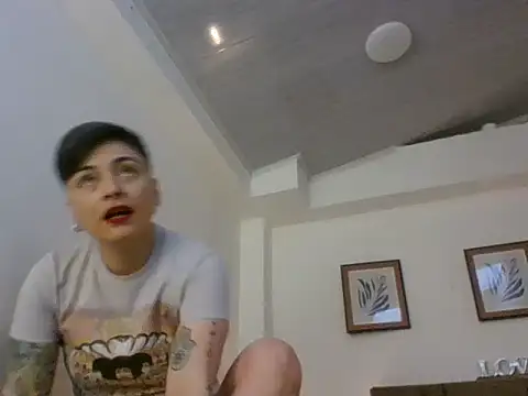 kat paradise online show from January 8, 12:22 pm