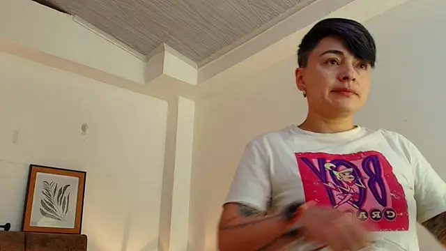 kat paradise online show from April 4, 11:50 am