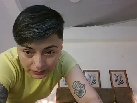 kat paradise online show from March 24, 11:54 am