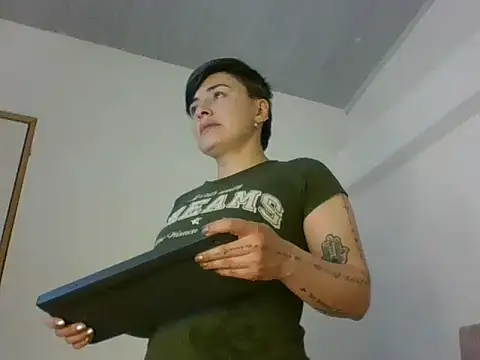 kat paradise online show from March 18, 12:08 pm