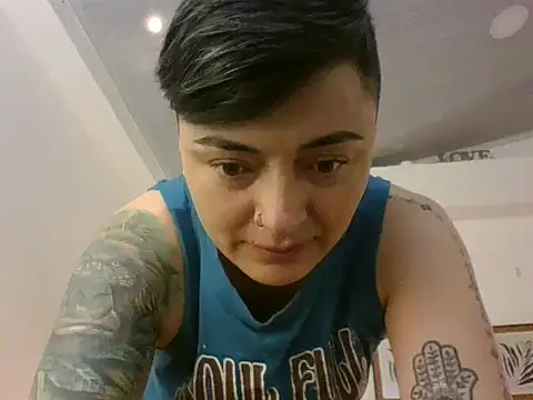 kat paradise online show from February 26, 11:32 am