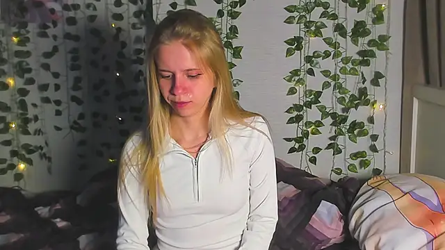 Cute Madam online show from January 12, 10:58 pm