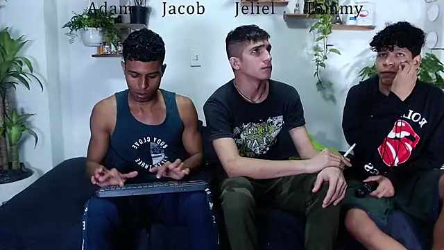 Interracial Snow Bunny online show from January 9, 10:17 pm