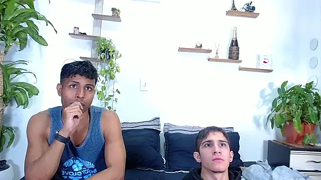 Interracial Snow Bunny online show from February 16, 9:13 pm