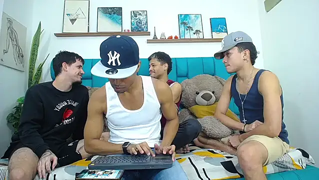 Interracial Snow Bunny online show from March 22, 6:09 pm