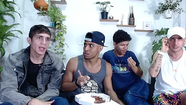 Interracial Snow Bunny online show from February 21, 9:17 pm