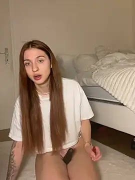 xvicoo online show from February 19, 7:00 pm