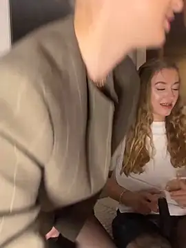 xvicoo online show from March 31, 7:49 pm