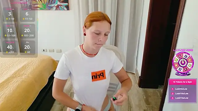 Snapshot of ViktoriaSilk chatting on July 4, 12:53 pm ViktoriaSilk online show from July 4, 12:53 pm