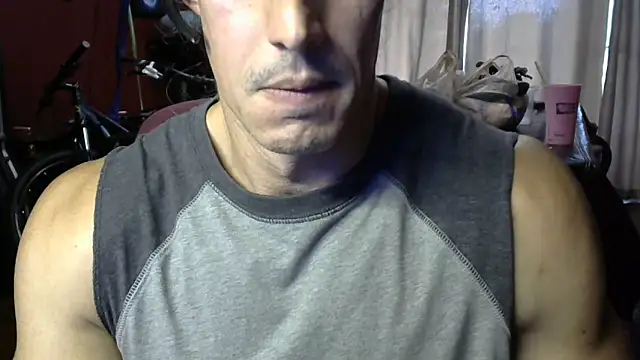 koolchillfun696969 online show from May 15, 12:19 am