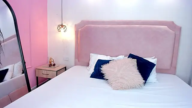 BrookRusell online show from February 24, 9:59 pm