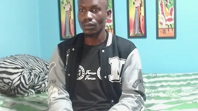 miltonjjakee online show from December 23, 2:33 am