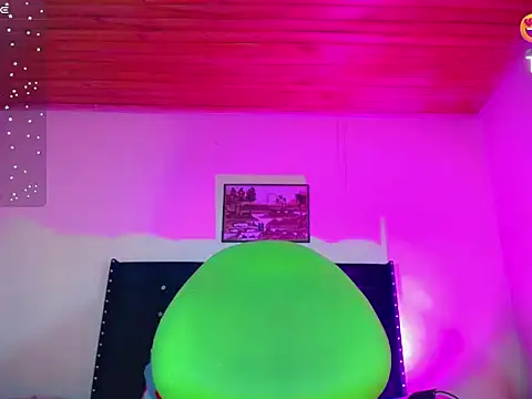 AlondraGill 11 online show from March 26, 4:55 am