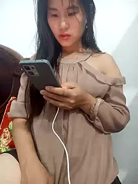 Snapshot of congchua977 chatting on May 7, 1:03 pm congchua977 online show from May 7, 1:03 pm