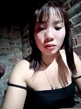 yeutinh00 online show from January 12, 6:04 pm