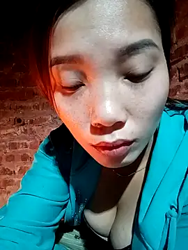 yeutinh00 online show from January 5, 6:22 pm