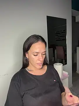 donatella07 online show from April 19, 1:50 am