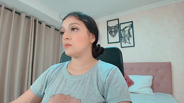 Snapshot of littlemolly_walcott chatting on July 18, 3:15 am littlemolly walcott online show from July 18, 3:15 am