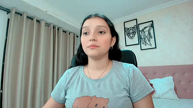 littlemolly walcott online show from March 25, 12:22 am