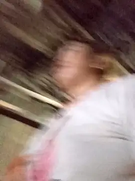 dakota-kis online show from April 4, 11:50 am