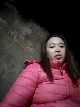 dakota-kis online show from January 6, 11:42 pm