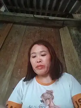 dakota-kis online show from April 3, 10:32 am