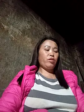 dakota-kis online show from March 3, 11:50 am