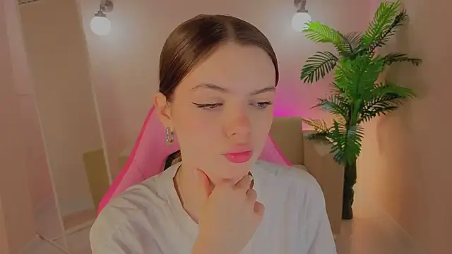 Ellya me online show from February 9, 1:14 am