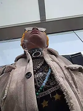 SynDarling6 online show from March 2, 5:20 pm